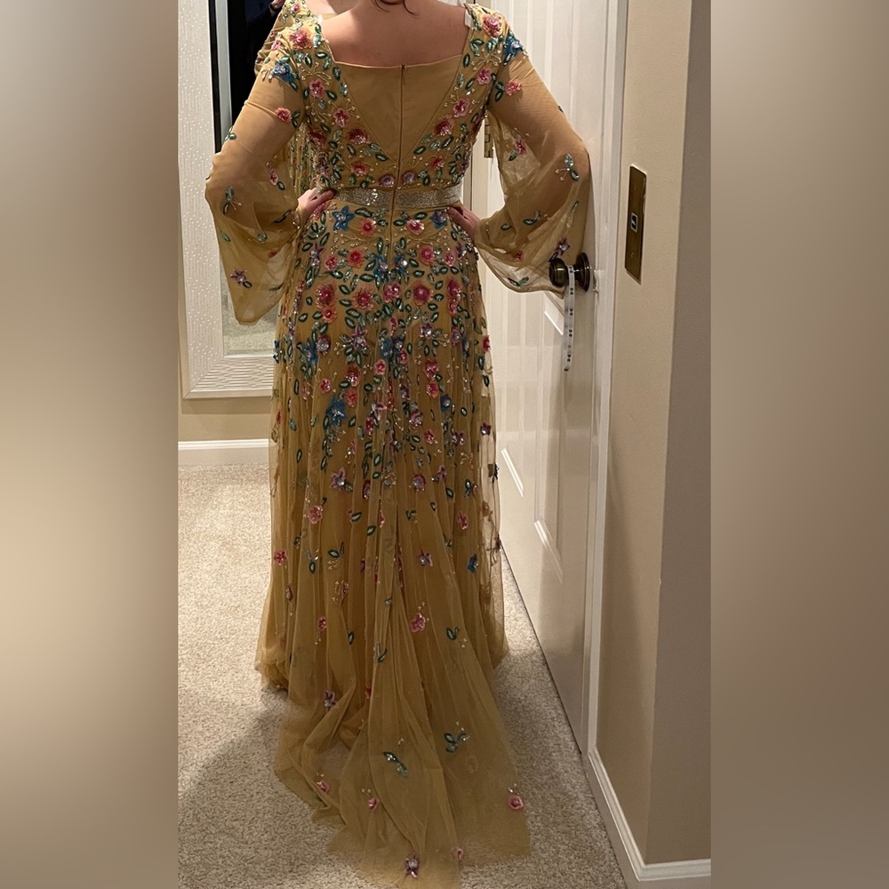 NWT from Turkey. Gold Evening Gown - Picture 9 of 9